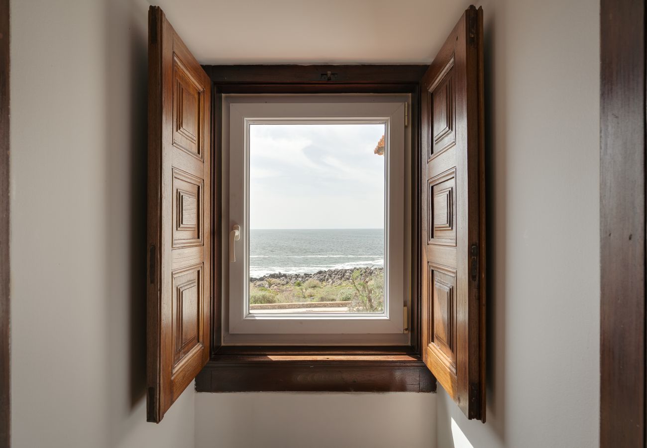 Villa in Cascais - Seafront Manor