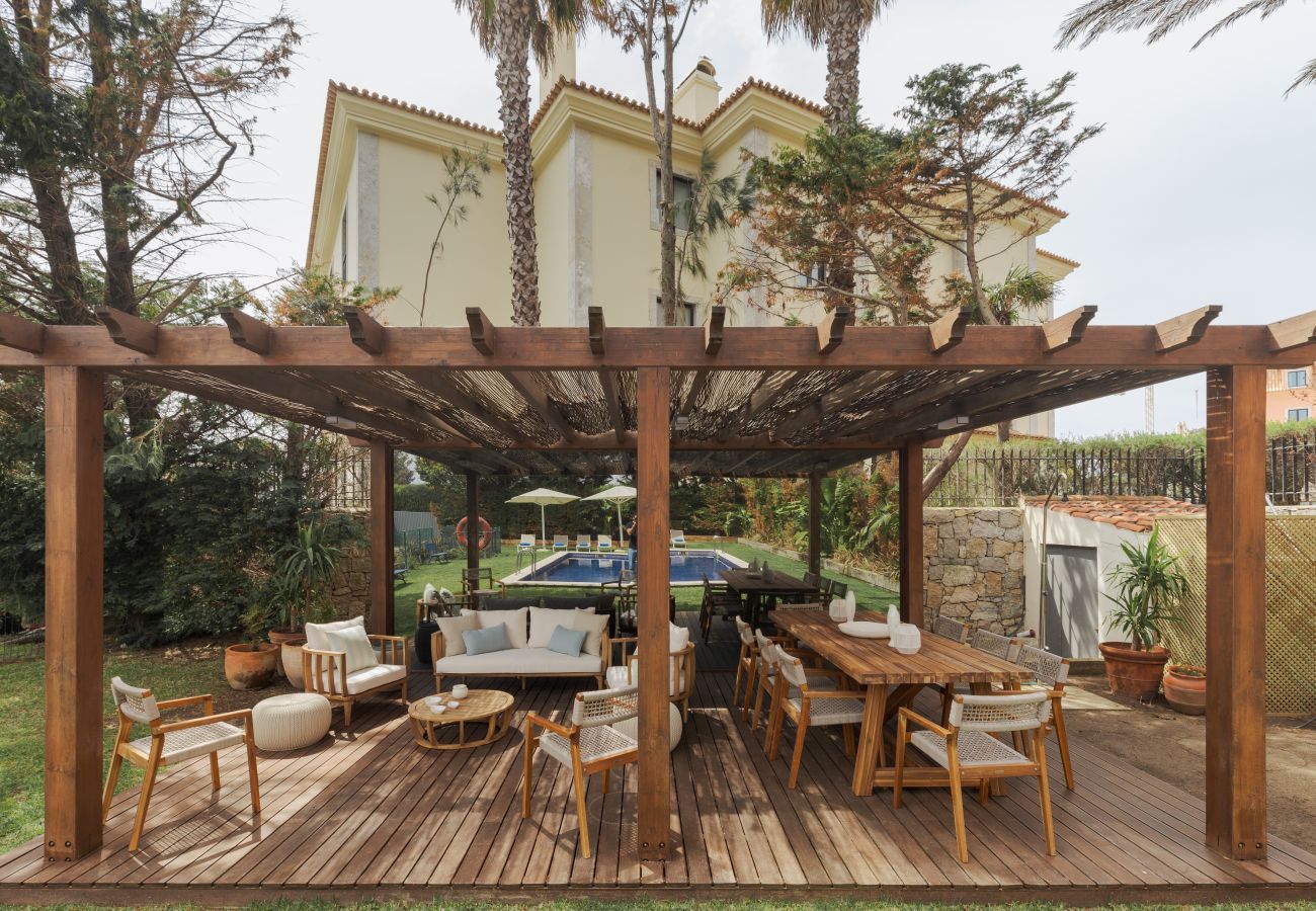 Villa in Cascais - Seafront Manor