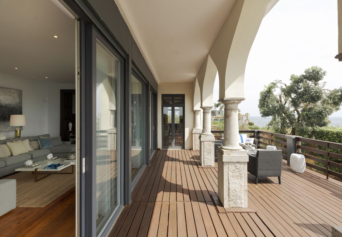 Villa in Cascais - Seafront Manor