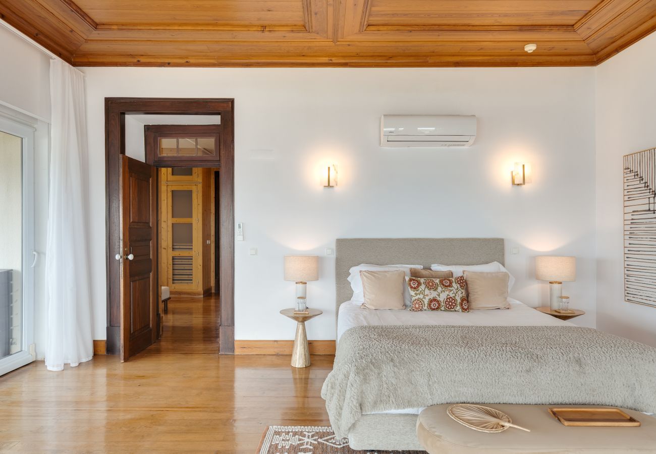 Villa in Cascais - Seafront Manor