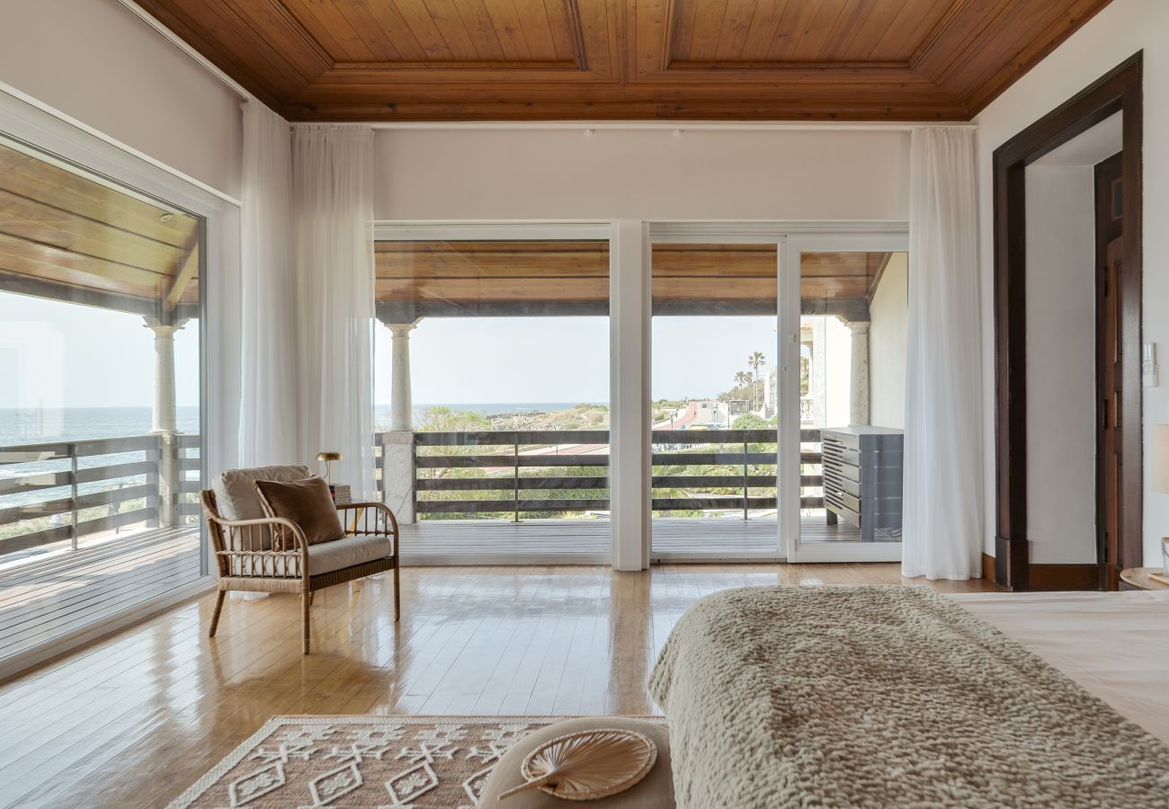 Villa in Cascais - Seafront Manor