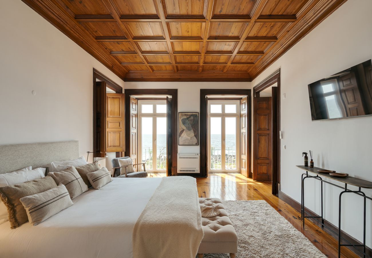 Villa in Cascais - Seafront Manor
