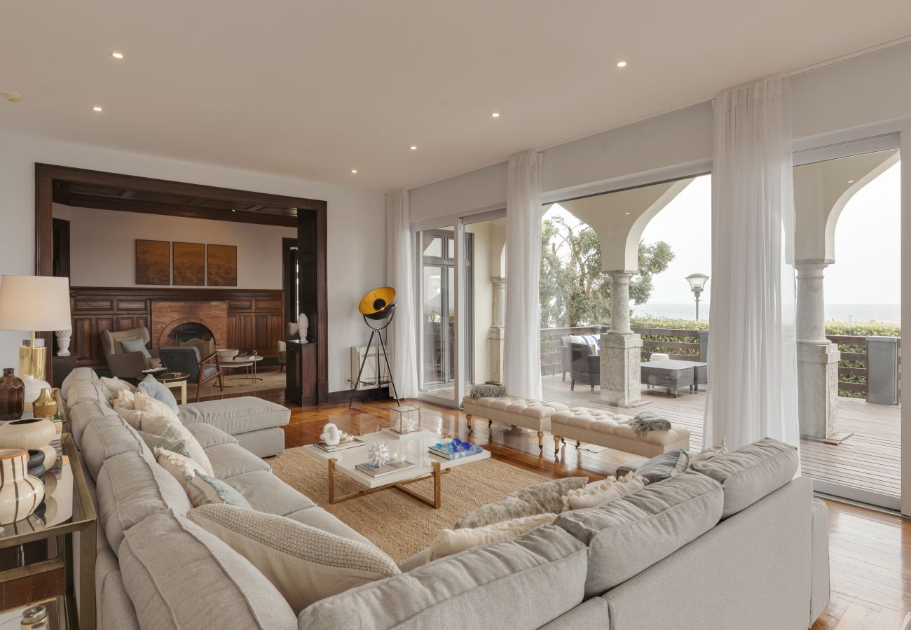 Villa in Cascais - Seafront Manor