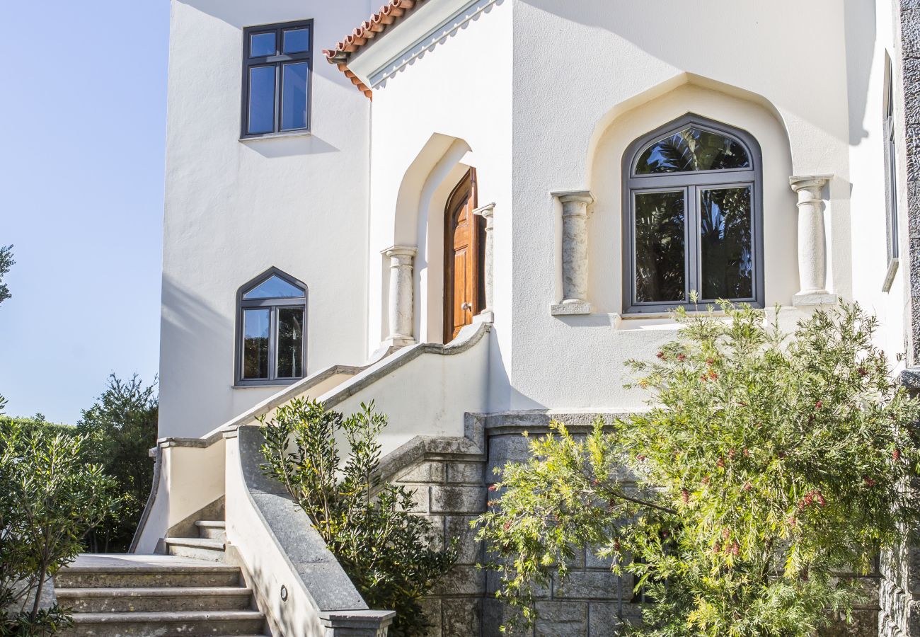 Villa in Cascais - Seafront Manor
