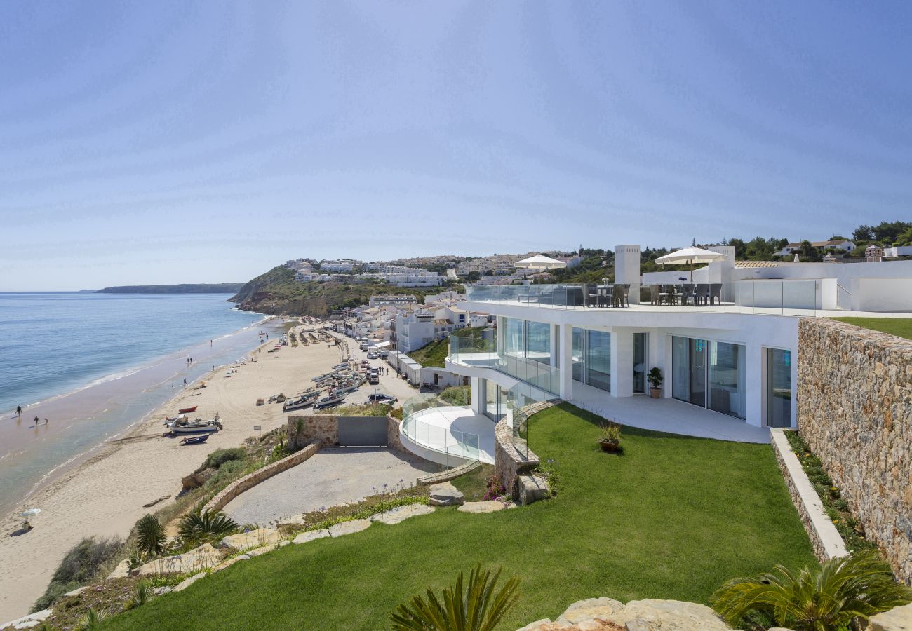 Villa in Praia da Salema - Lavendar Seaview Villa