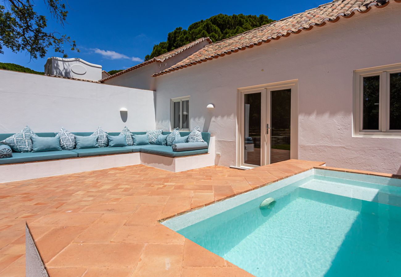 Rent by room in Azeitão - Arrabida Pine Suites