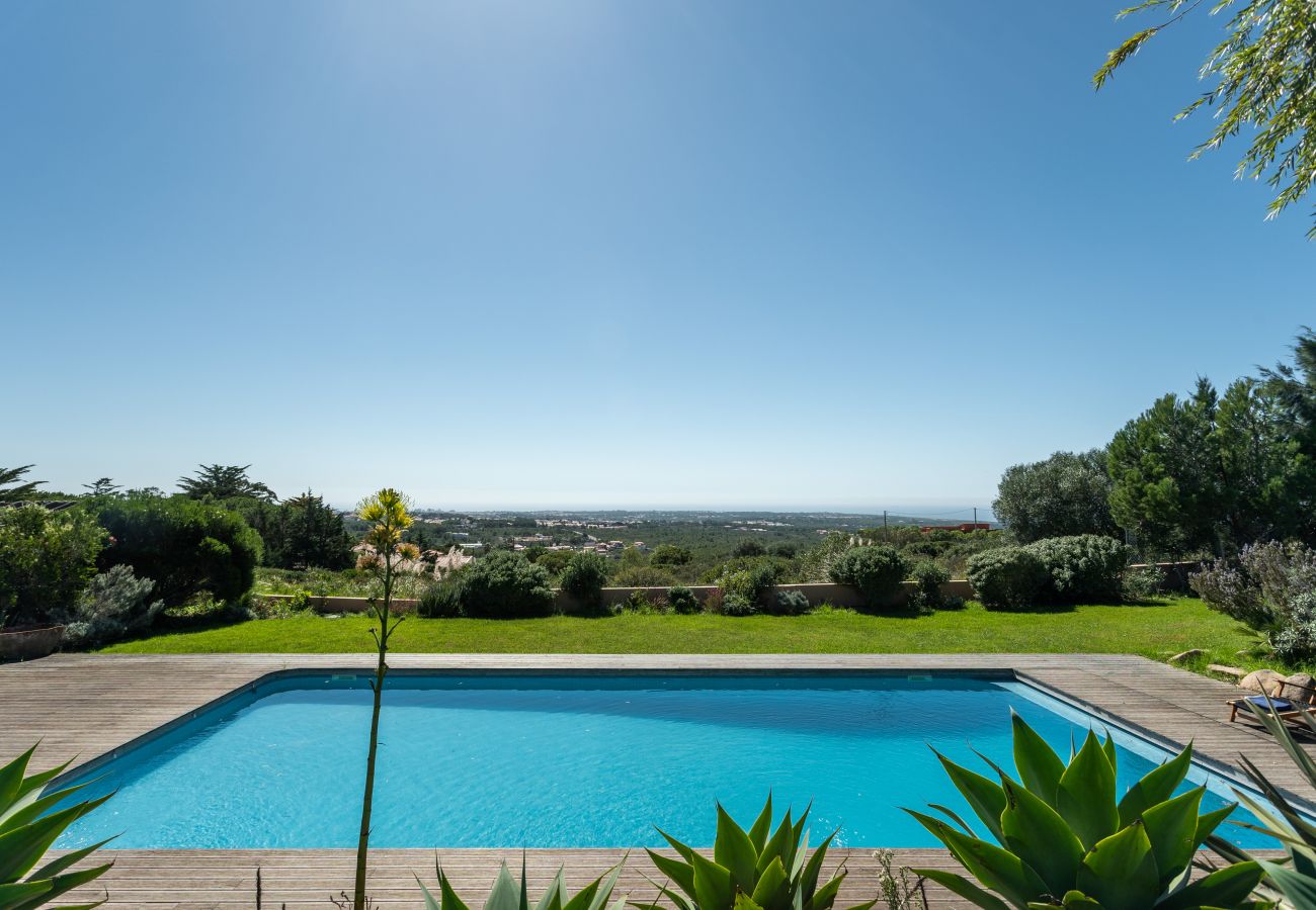 Villa in Cascais - Garden Seaside Villa