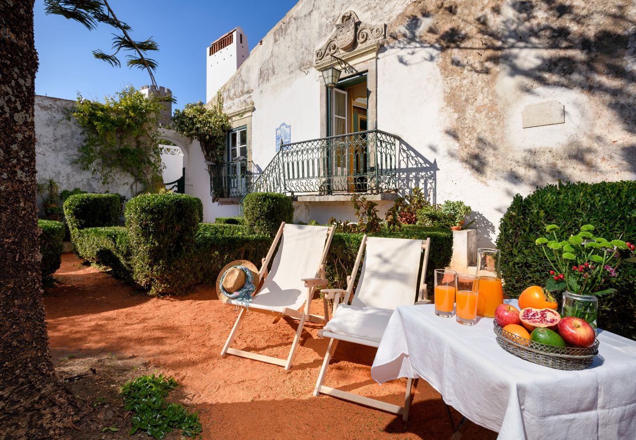 Villa in Santiago do Cacém - Castle House