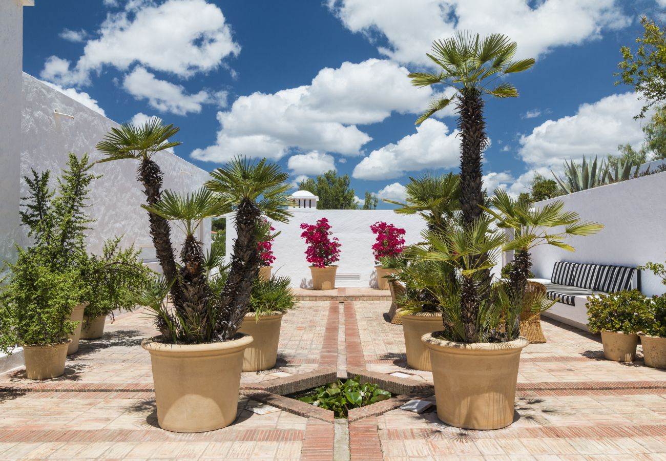 Villa in Carvoeiro - Algarve Temple Villa