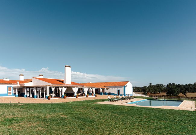Villa/Dettached house in Ermidas-Sado - Countryside Manor