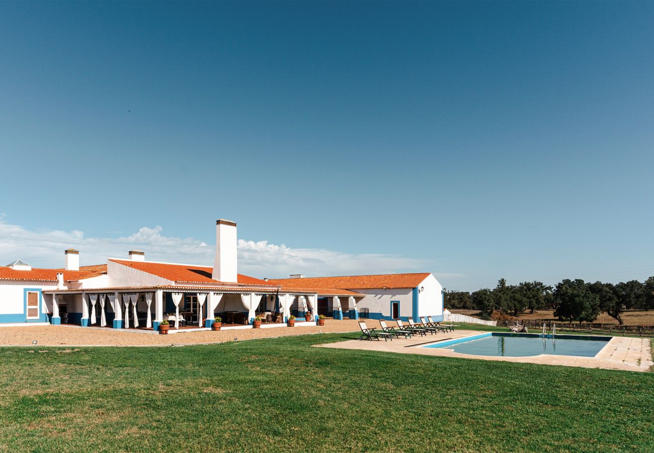 Villa in Ermidas-Sado - Countryside Manor