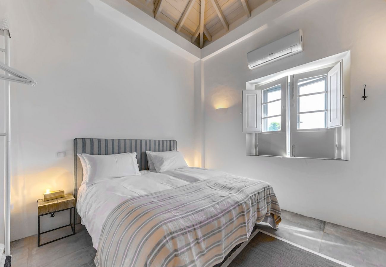 Villa in Ferragudo - Cocheira Beach House