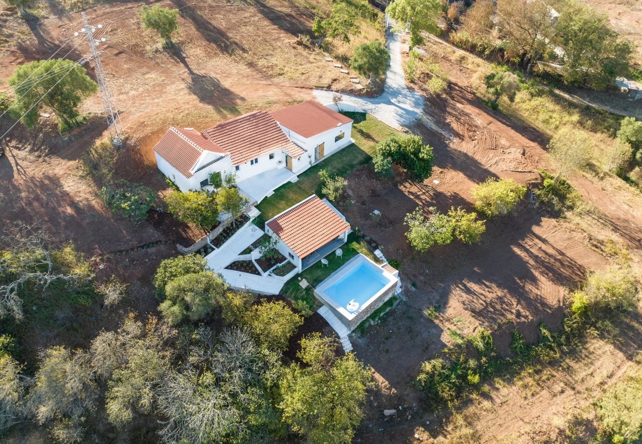 Villa in Palmela - Mountain Arrábida Lodge