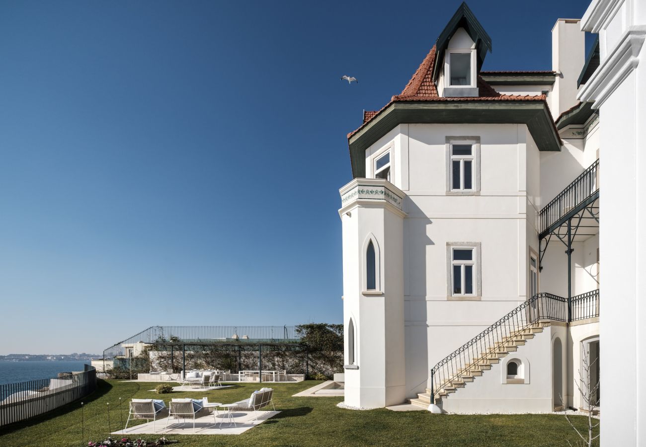 Villa in Estoril - Seaview Castle