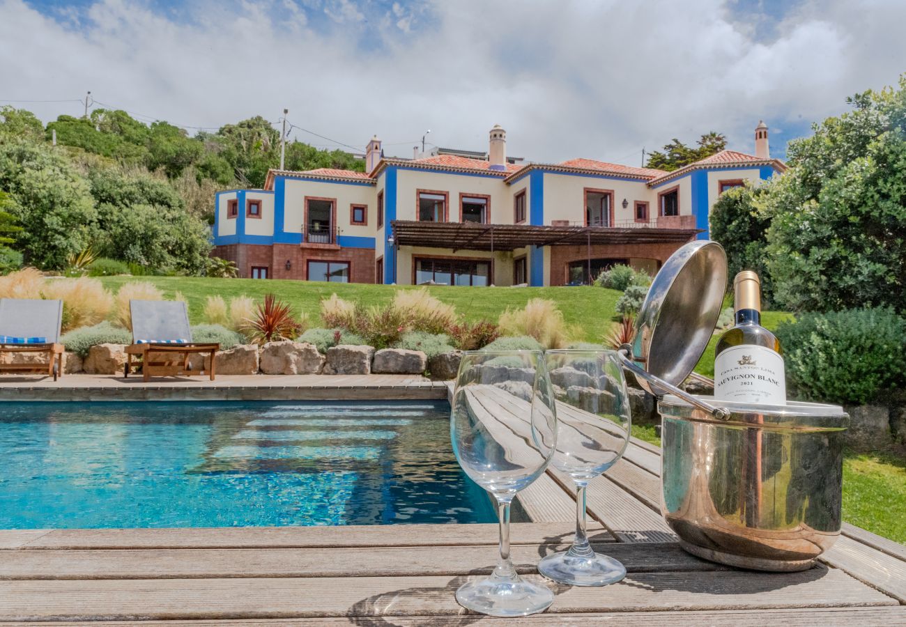 Villa in Sintra - Beachfront Recluse