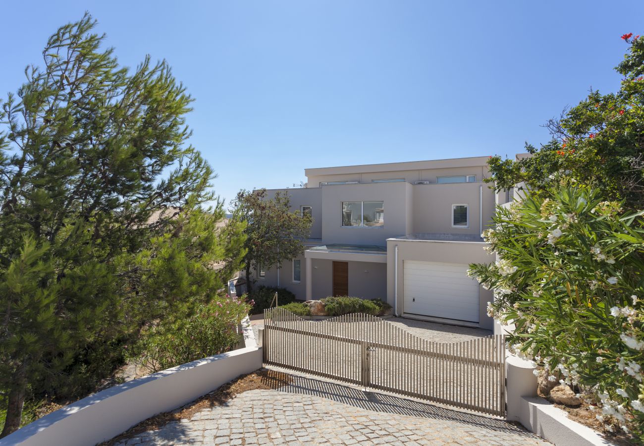 Villa in Praia da Salema - Designer Beach Villa