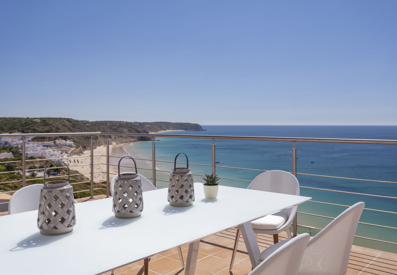 Villa in Praia da Salema - Designer Beach Villa