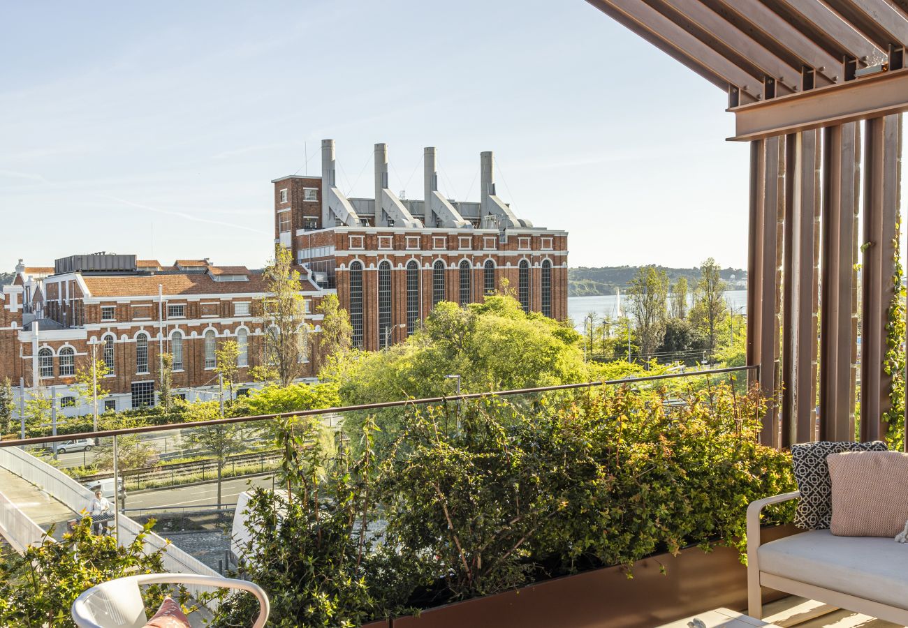 Villa in Lisbon - A Skyline Urban Villa