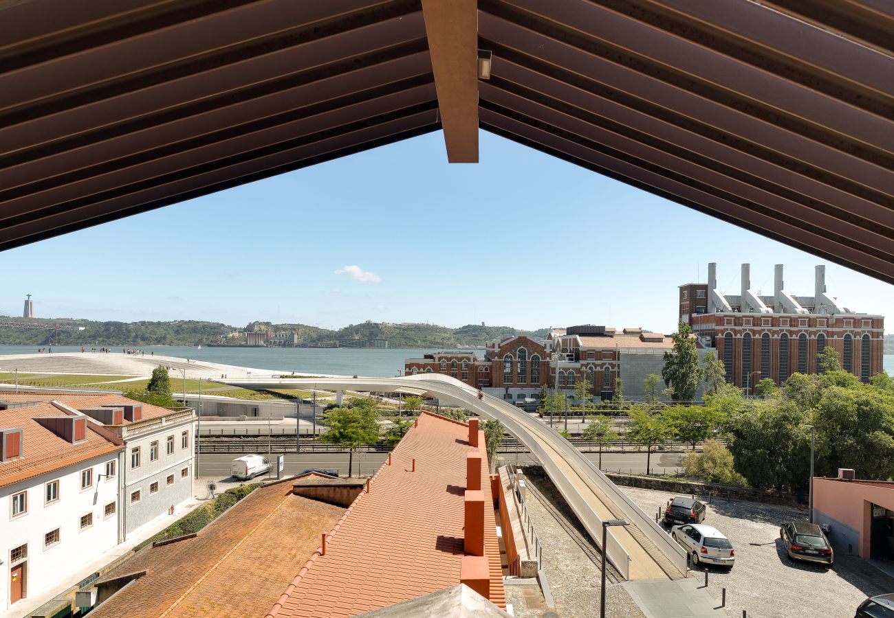 Villa in Lisbon - A Skyline Urban Villa