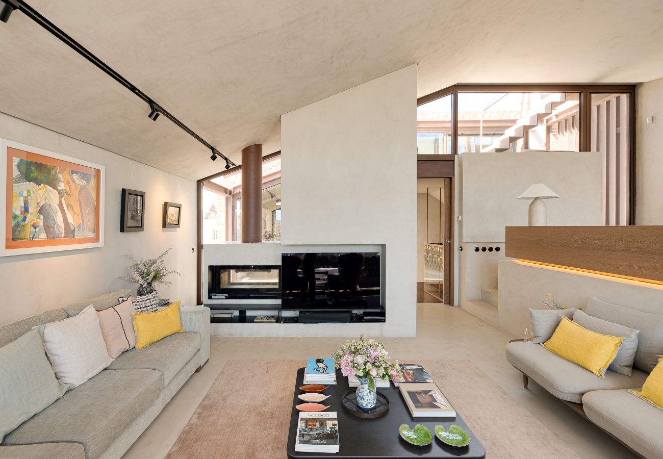Villa in Lisbon - A Skyline Urban Villa