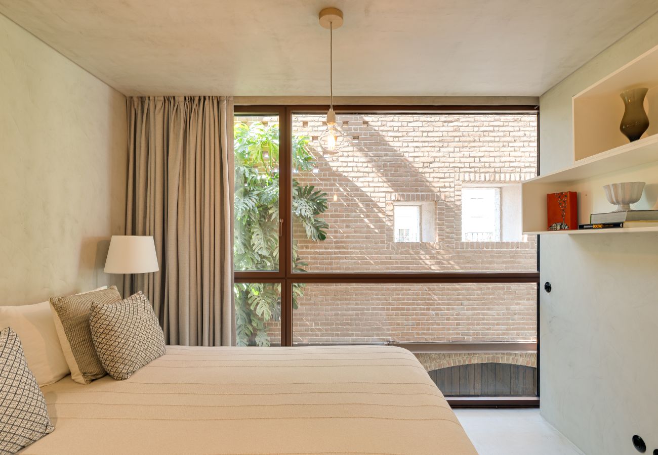 Villa in Lisbon - A Skyline Urban Villa