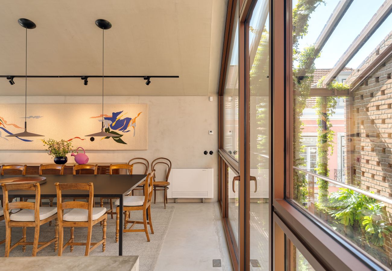 Villa in Lisbon - A Skyline Urban Villa