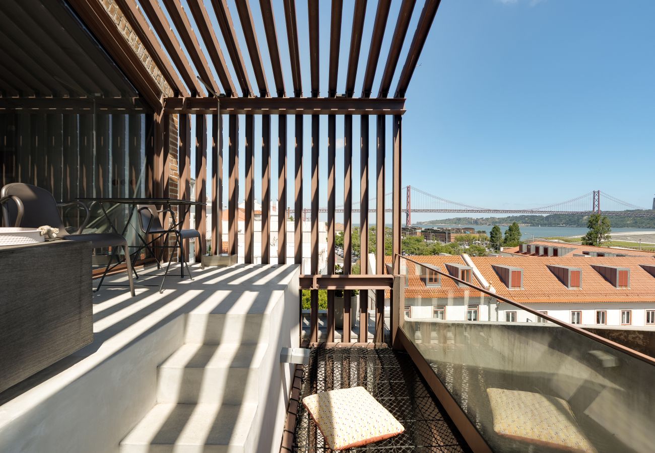Villa in Lisbon - A Skyline Urban Villa