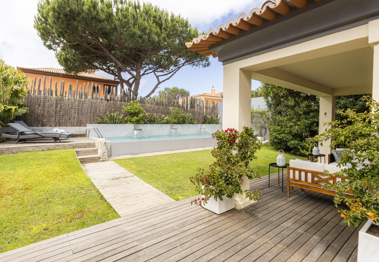 Villa in Cascais - Travellers Ocean Retreat