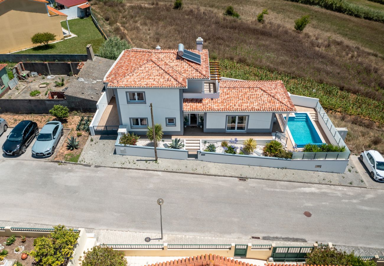 Villa in Lourinhã - White Sands Getaway