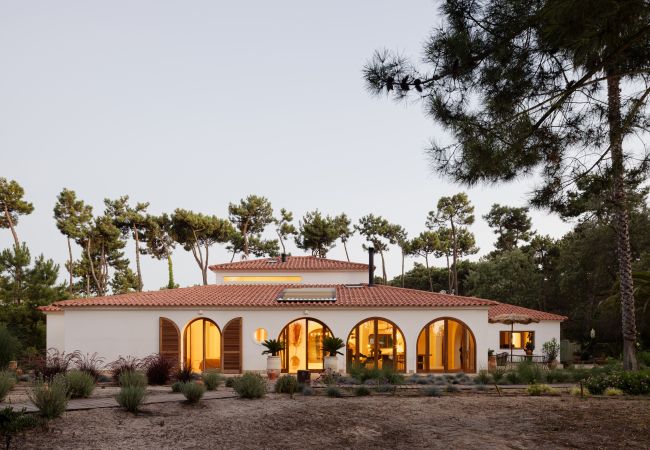 Villa/Dettached house in Aroeira - Elysian Villa