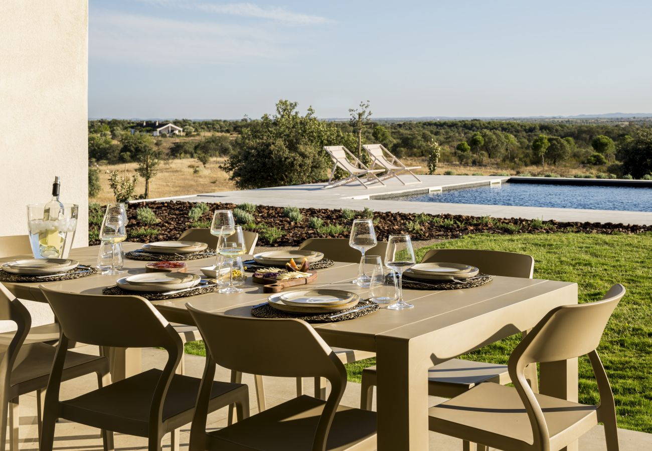 Villa in Reguengos de Monsaraz - Blissfully Alentejo