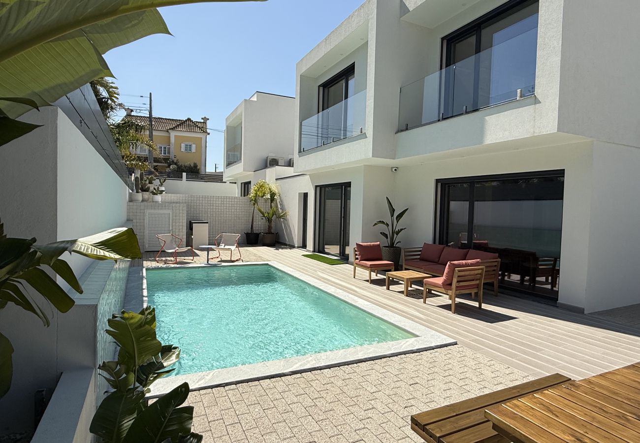 Villa in Aroeira - Caparica Sun Coast Escape
