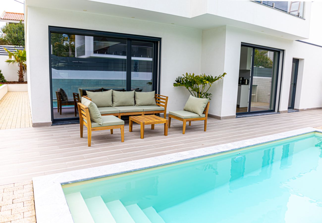 Villa in Aroeira - Beach Caparica Hideaway