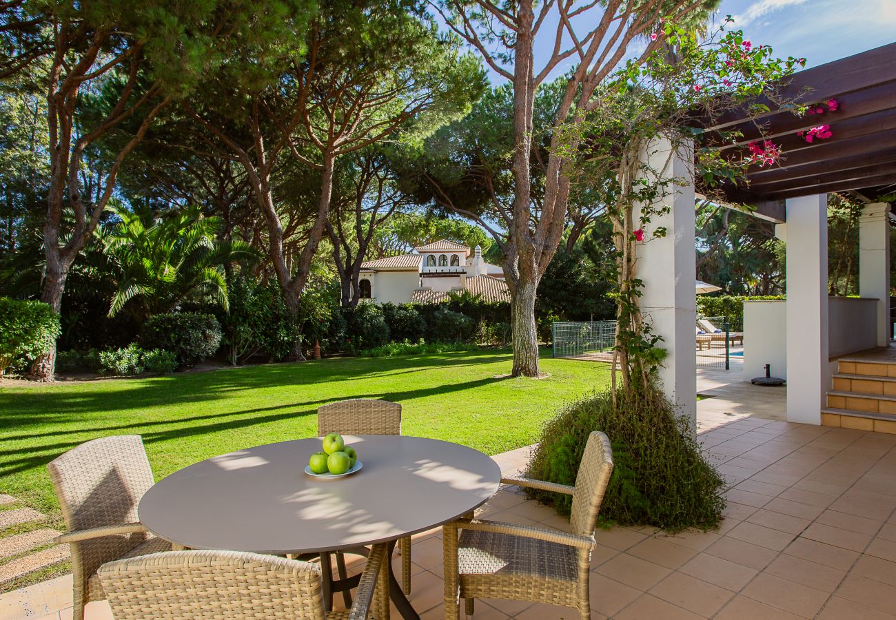 Villa in Albufeira - Algarve Pine Retreat