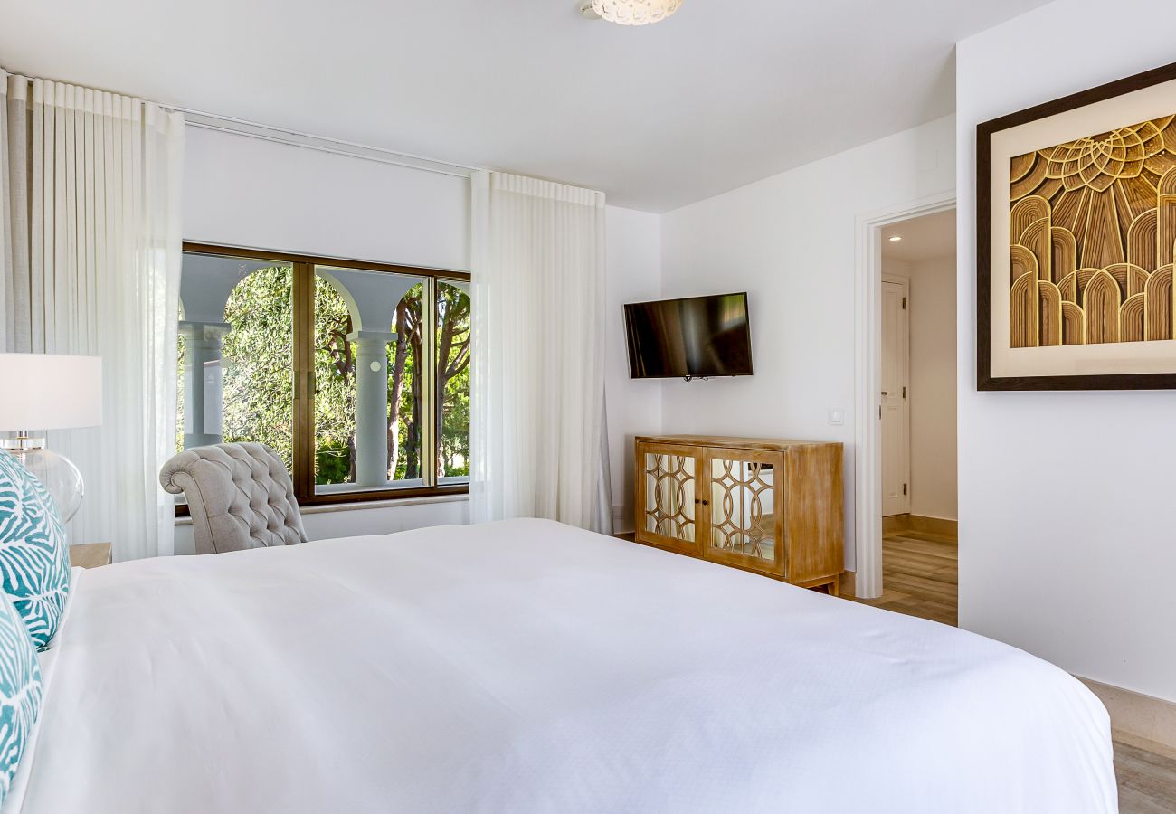 Villa in Albufeira - Algarve Cliffside Escape