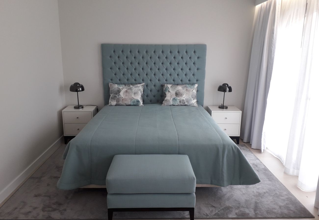 Villa in Albufeira - Algarve Cliffside Escape