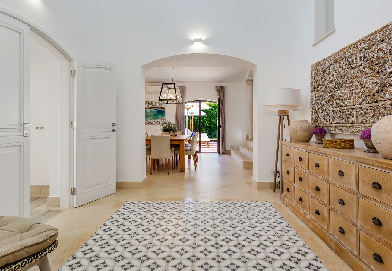 Villa in Albufeira - Algarve Cliffside Escape