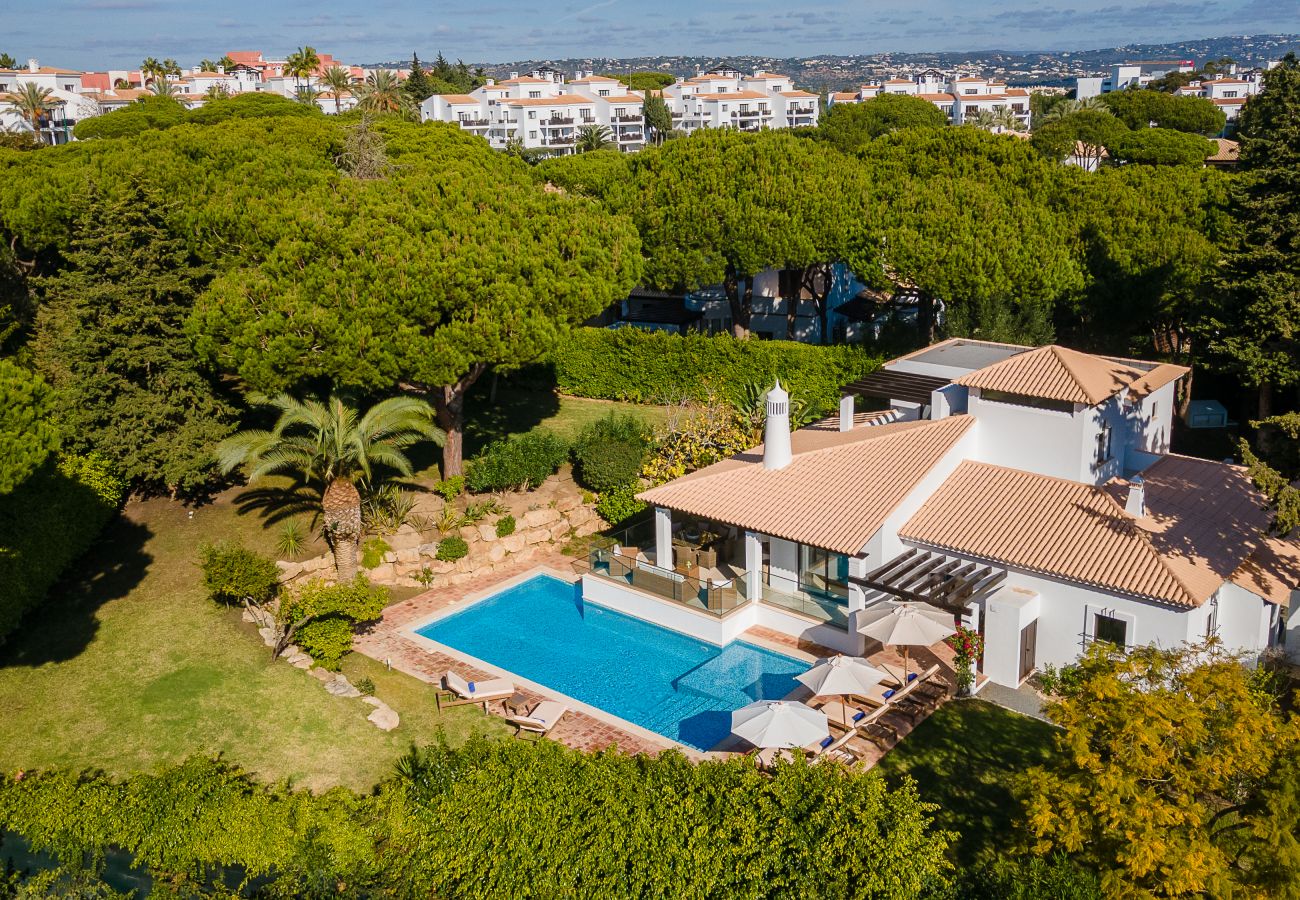 Villa in Albufeira - Algarve Cliffside Escape