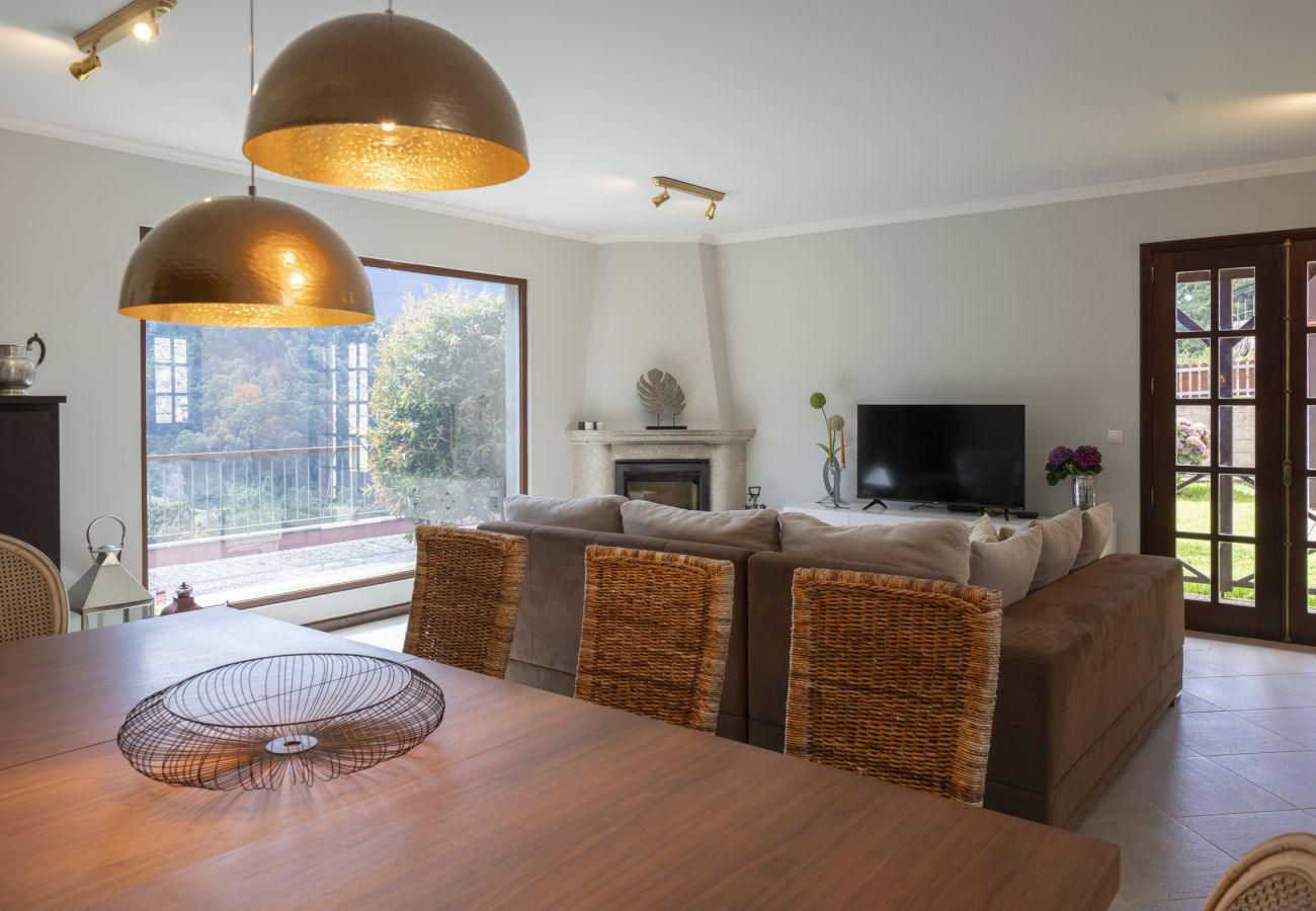 House in São Vicente - Hazelwood Retreat