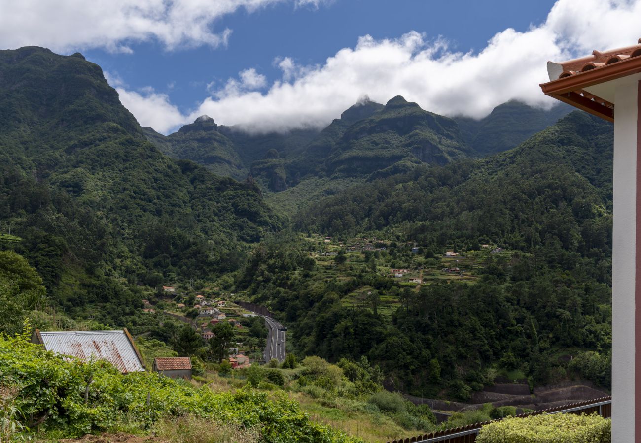 House in São Vicente - Hazelwood Retreat