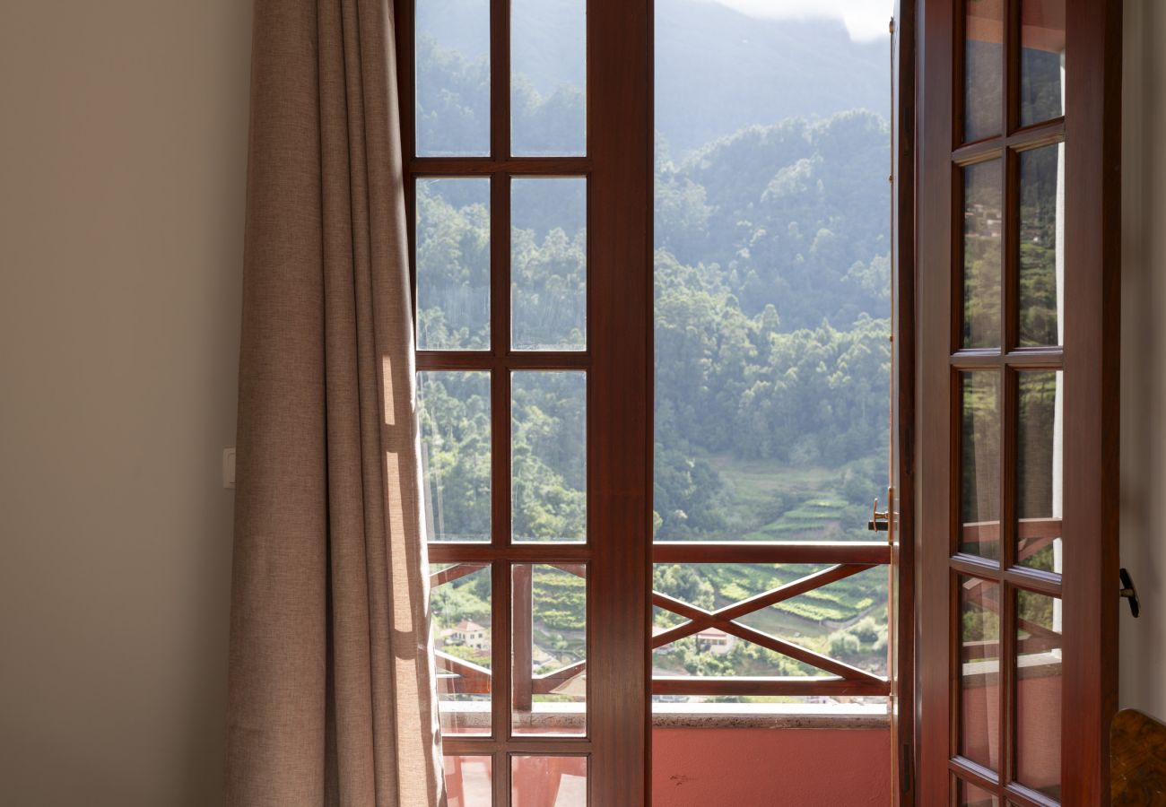 House in São Vicente - Hazelwood Retreat