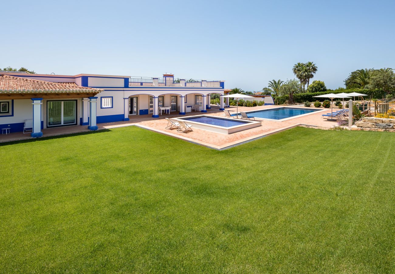 Villa in Olhos D´Água - Algarve Hillscape Villa