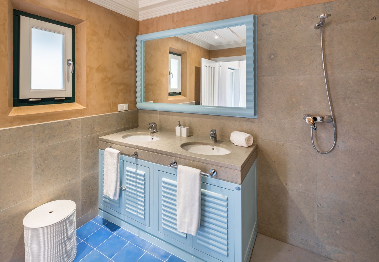 Villa in Olhos D´Água - Algarve Hillscape Villa