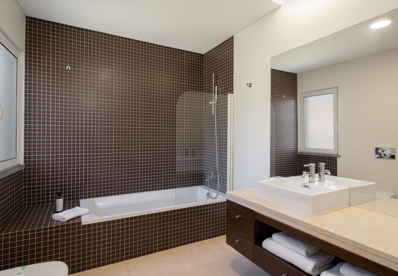 Villa in Calheta - Ashfield Villa