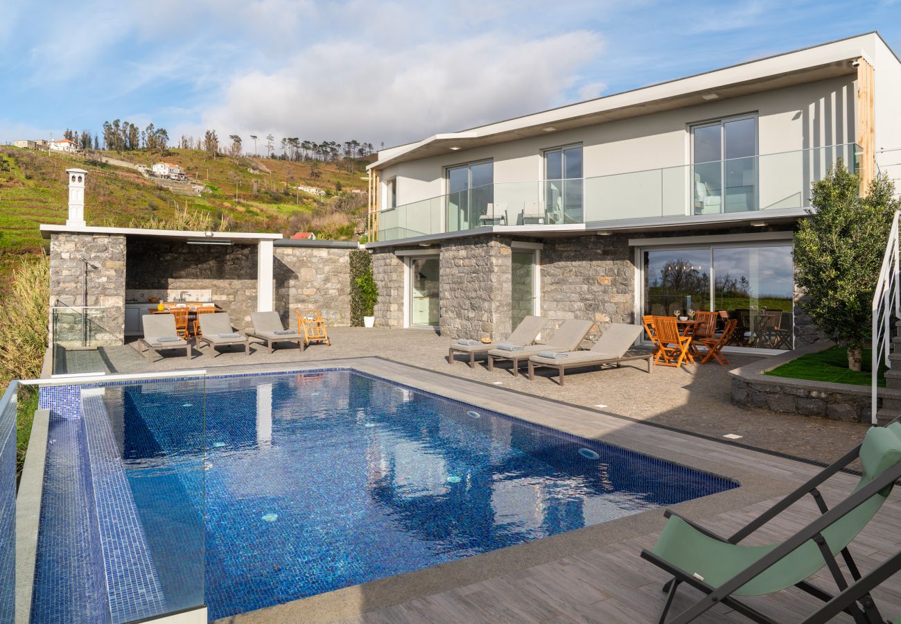 Villa in Ponta do Pargo - The Whispering Pines