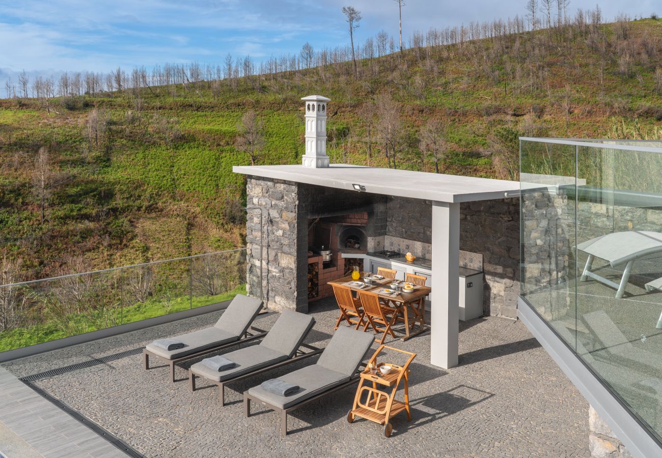 Villa in Ponta do Pargo - The Whispering Pines