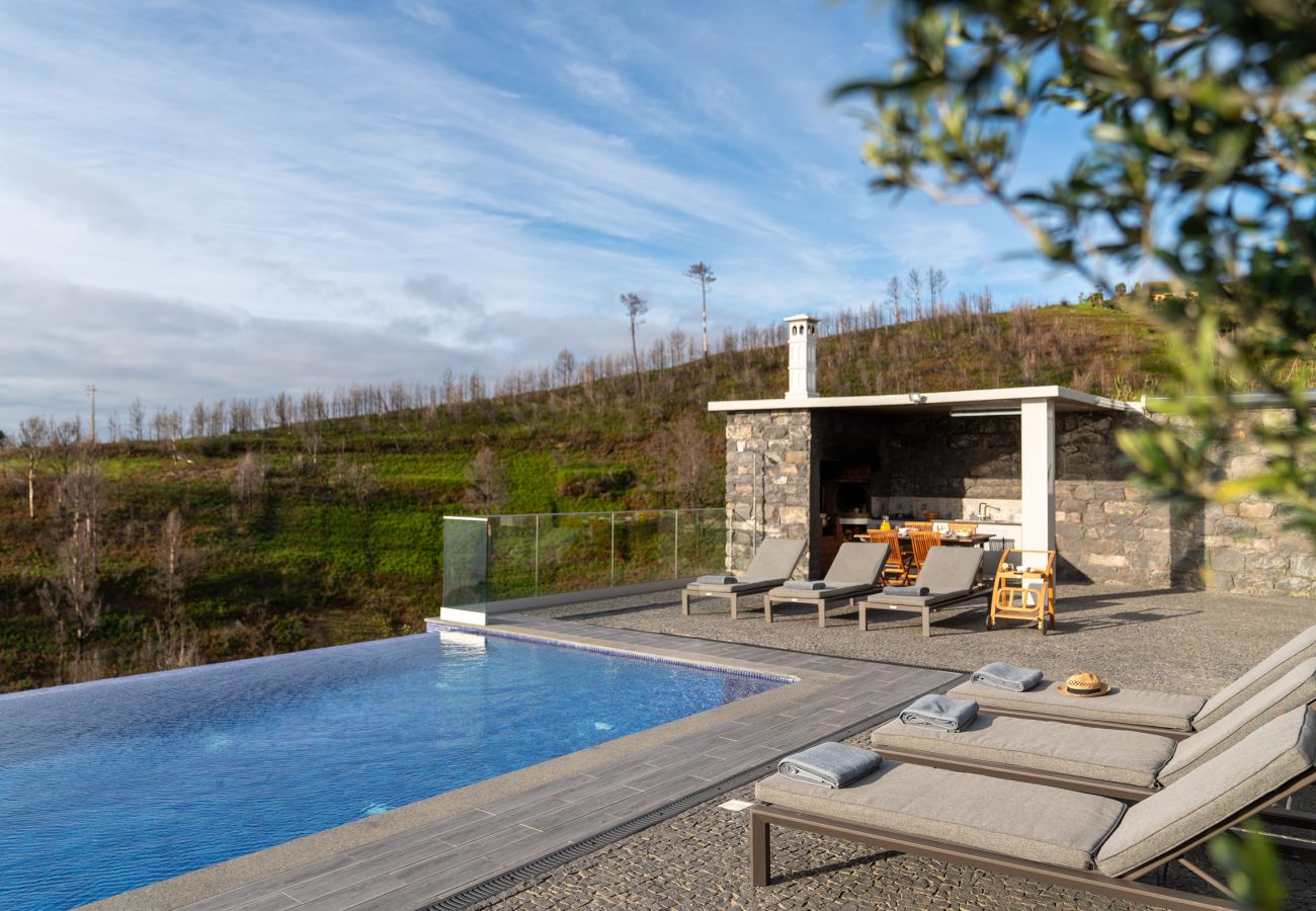 Villa in Ponta do Pargo - The Whispering Pines