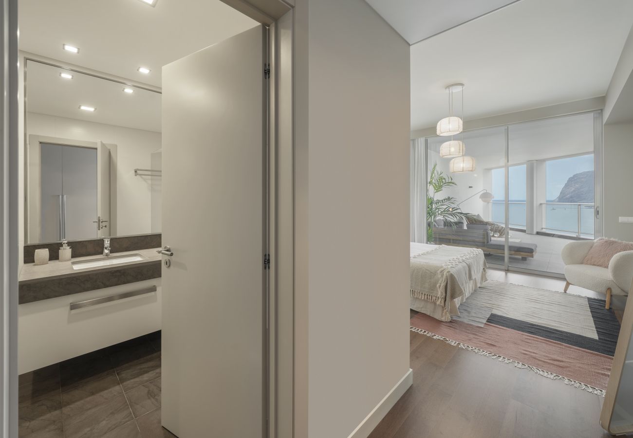 Apartment in Funchal - Funchal Harbour View