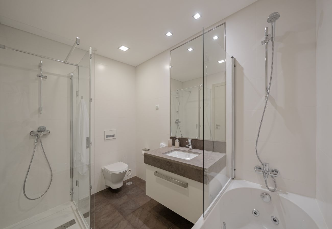 Apartment in Funchal - Funchal Harbour View