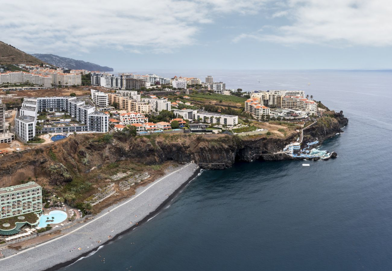 Apartment in Funchal - Funchal Harbour View